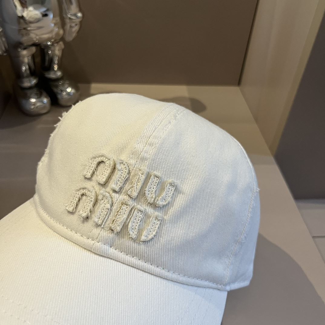 Miu Miu Caps